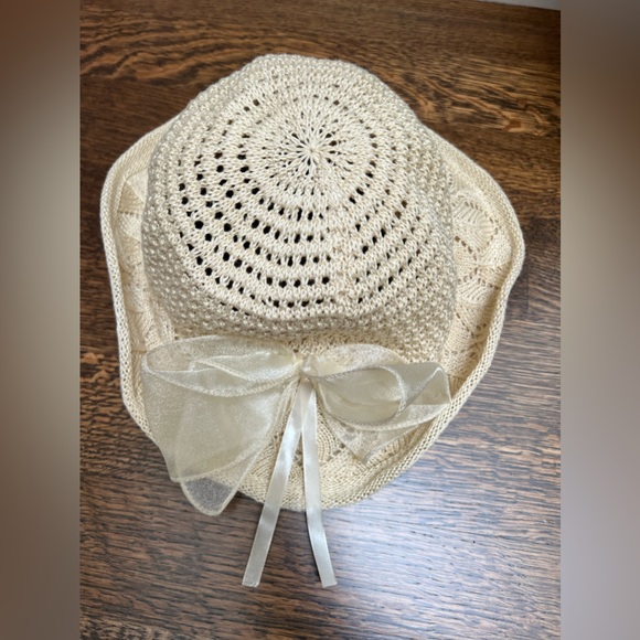 Vintage Beach Crochet Woven Beige Bow Floppy Hat Women’s Adult Size Feminine - Picture 9 of 16